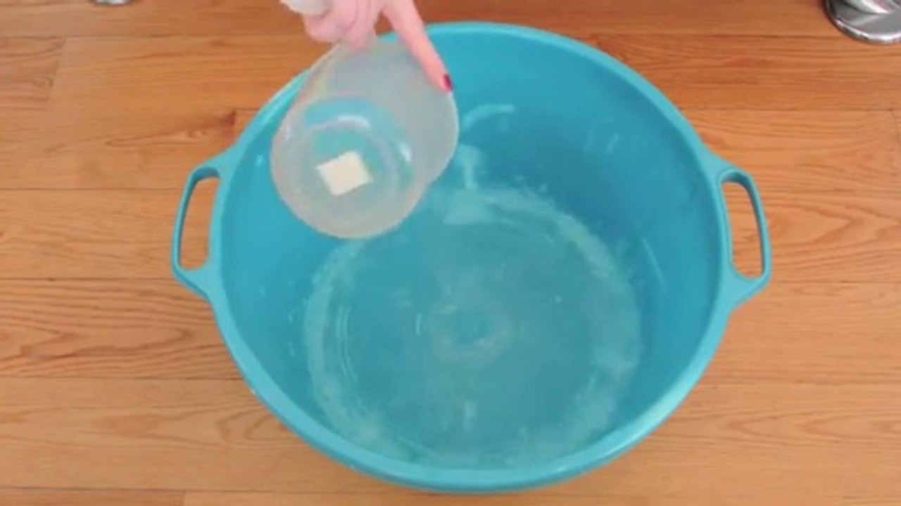 How to Get Beautiful and Soft Feet in a week