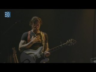 Emotivo regreso de 'Eagles of Death Metal' a París