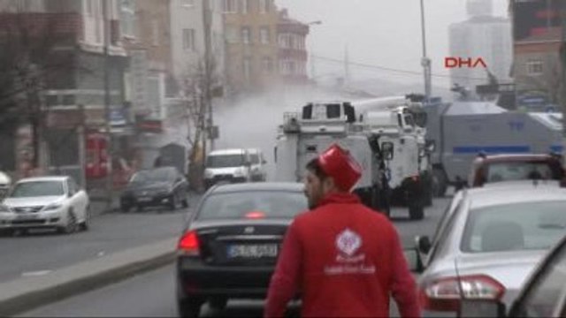 Gazi Mahallesi'nde Polis Müdahalesi...
