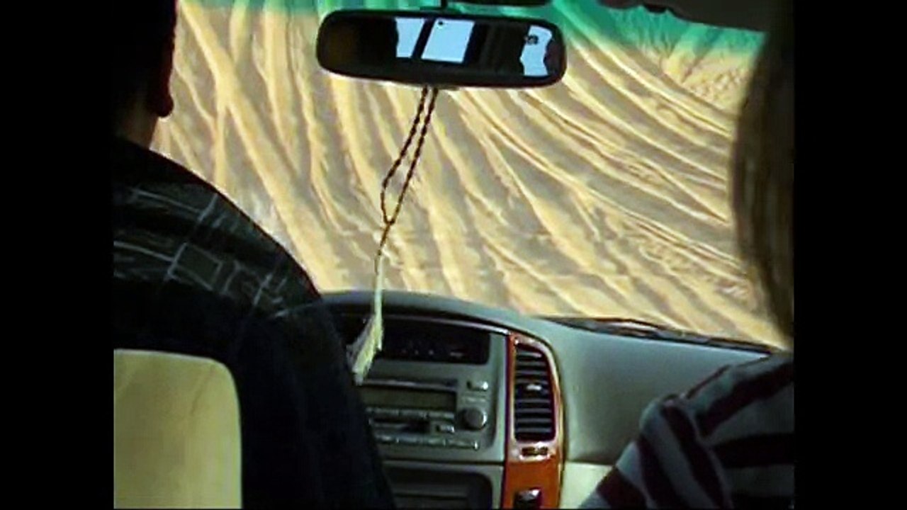 off road tour in Dubai desert - Hummer H3 crash