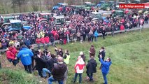 Rennes. Les représentants syndicaux s'expriment devant les agriculteurs