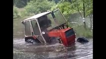 Off-road FAiLS TRACTOR Extreme Diving