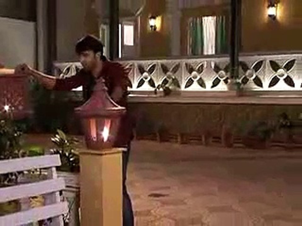 Suhani Si Ek Ladki 17th February 2016 Suhani aur Yuvraj ke Romance mein Dadi ne Dala Khalel