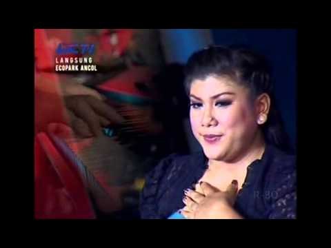 Regina di Konser Cinta Jakarta - INDONESIAN IDOL 2012