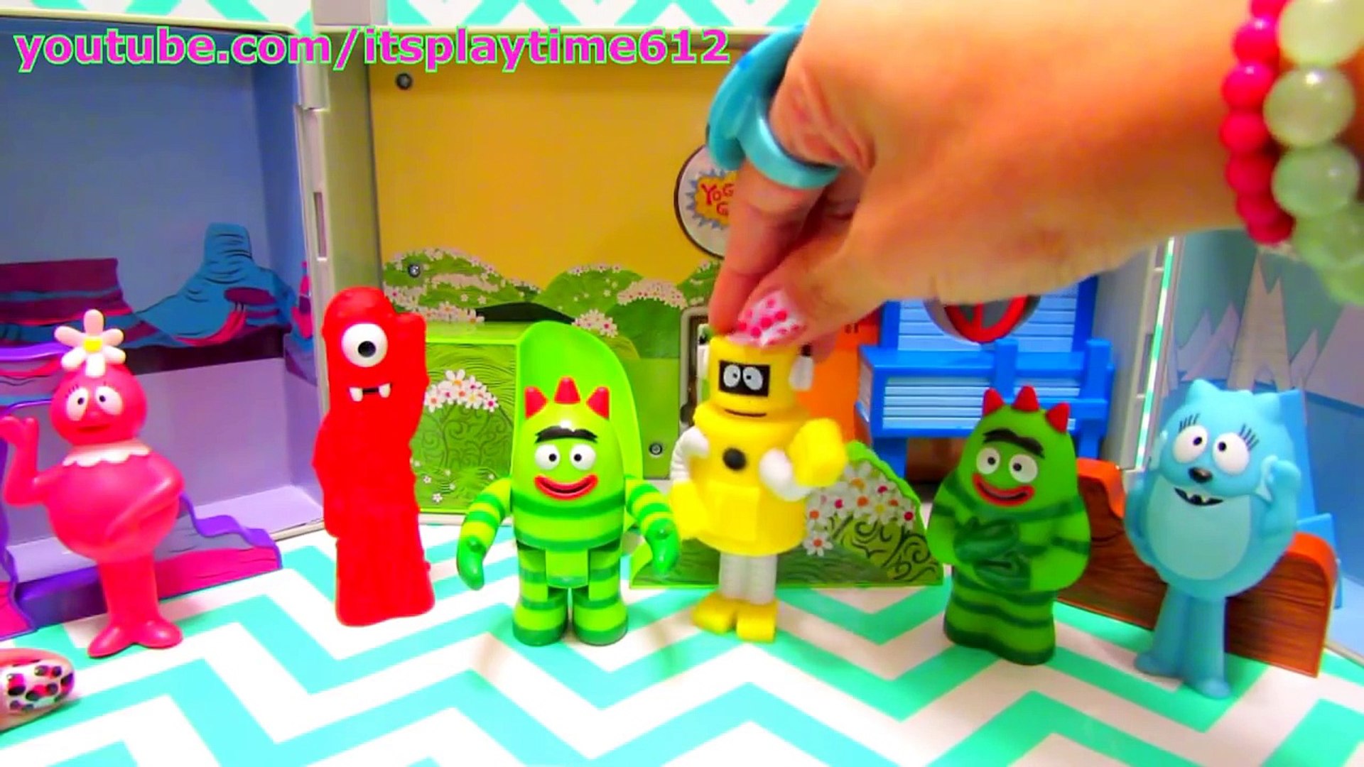 RARE Yo Gabba Gabba Toys! Mega Bloks Toodee Land and Muno Land Building  Playset Toys & Squishy Pals 