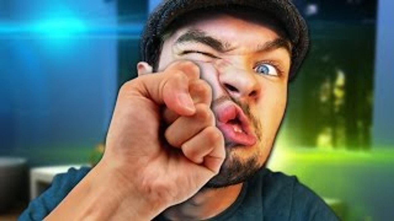 THE MOST PUNCHABLE FACE - Reading Your Comments #84