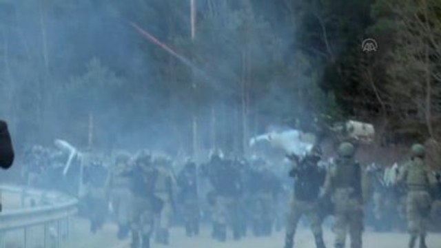 Cerattepe'de Yapılması Planlanan Madencilik Faaliyeti - İş Makinelerinin Geçişine İzin Vermeyen...