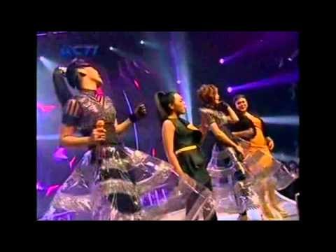 Mahadewi feat. Regina & Sean - Sumpah I Love You - Top 5 Redux - INDONESIAN IDOL 2012