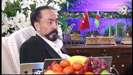 Münafık başarıyı Peygambere değil, kendine mal etmek ister.