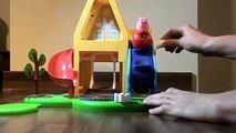 Peppa Pig Weebles Wind & Wobble Playhouse Toy Review | Peppa Wutz Spielzeug