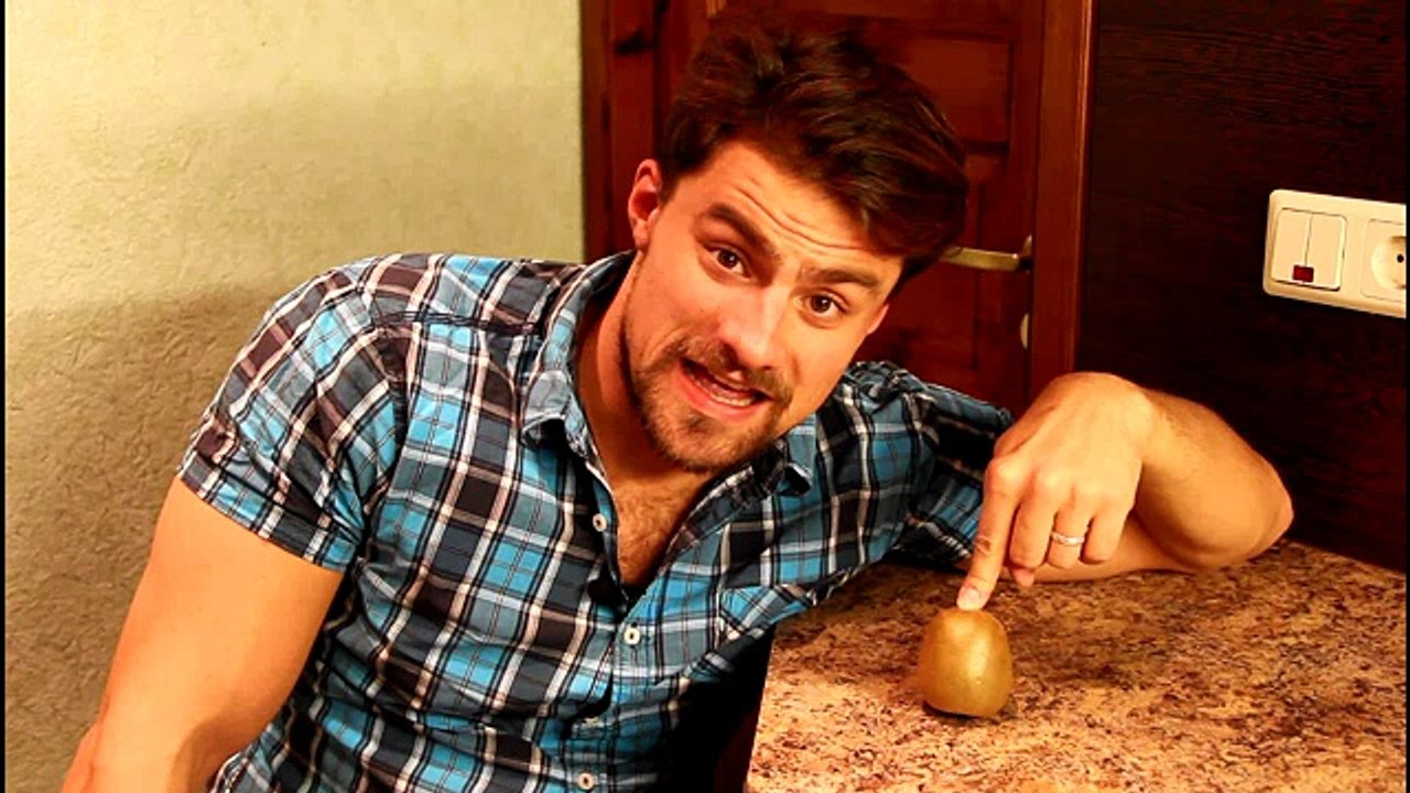 Как быстро почистить киви