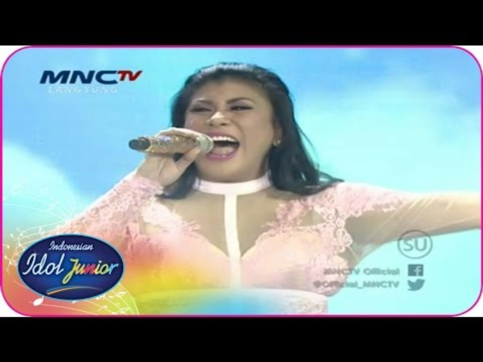 ALL JUNIORS ft. REGINA - DI ATAS AWAN (Nidji) - Road To Grand Final - Indonesian Idol Junior