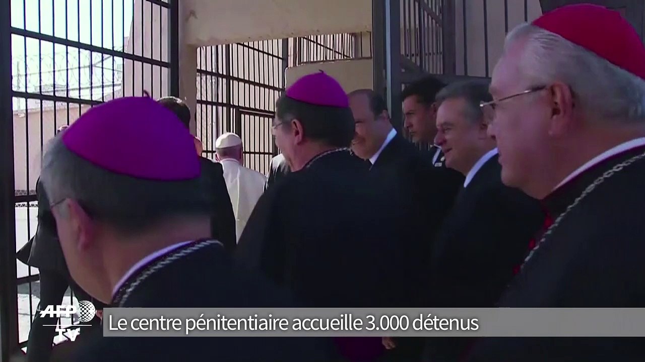Mexique: le pape visite des prisonniers à Ciuda...