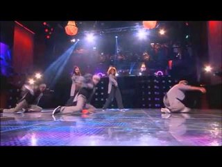 Everybody Dance Now แดนซ์เป็นทีม