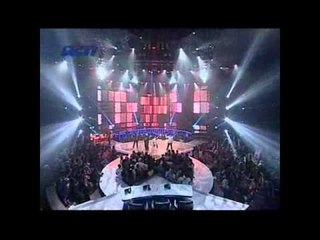 Bondan & Fade 2 Black - Tetap Semangat - Top 10 - INDONESIAN IDOL 2012