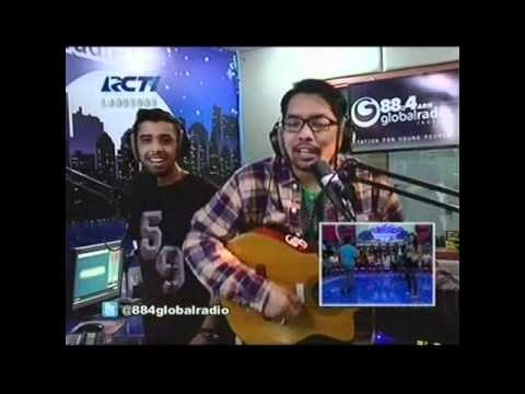 Bagus 'Angin' Bernyanyi di Global Radio (1) - INDONESIAN IDOL 2012