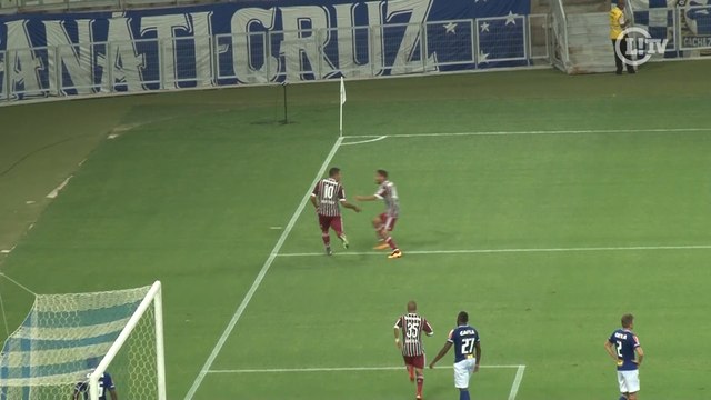 Relembre atuação de gala de Diego Souza pelo Flu diante do Cruzeiro no Mineirão