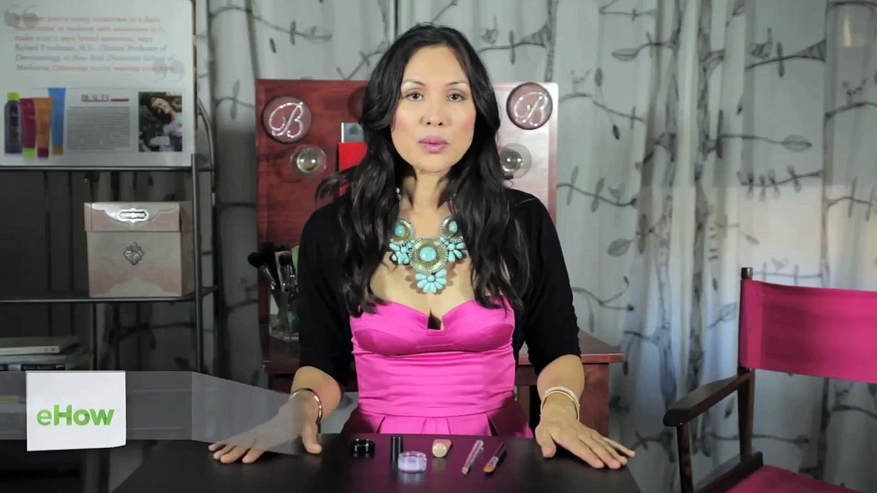 How to Cover Brown, Rough Age Spots - Beauty Tips