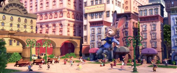 "The Big Donut!" - Disneys ZOOTOPIA Movie Clip # 5