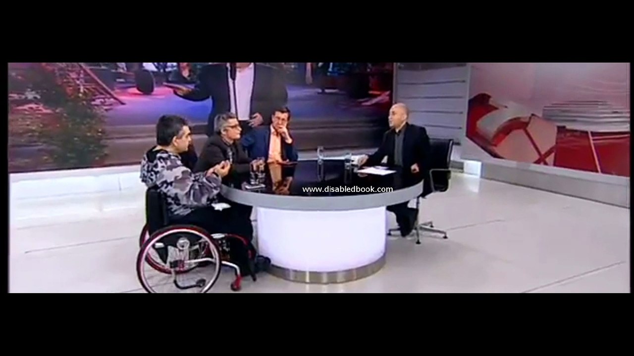 Μήνυση προανήγγειλαν τα  ΑμεΑ κατά του Λάκη  Λαζόπουλου