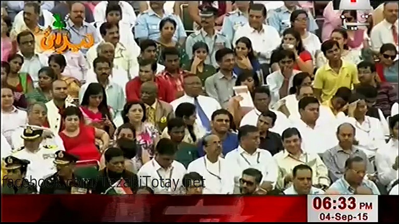 Narendra Modi About Pakistani Spy Pigeon - Tezabi Totay 2015