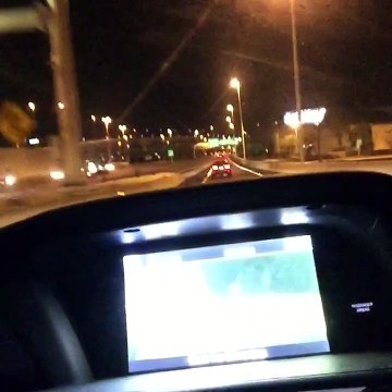 SABAN SAULIC - sam za stolom jedan covek sedi ♥️♥️♥️