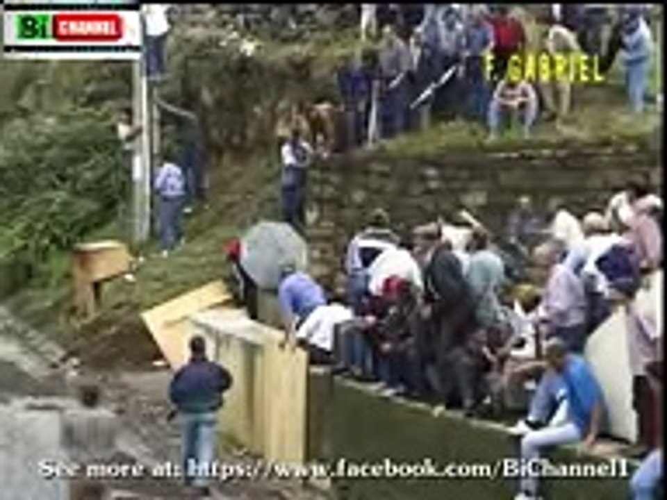 Bi Smile - BullFighting Festival in Portugal (P1) - YouTube