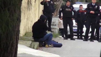 Kartal'da Bıçaklı Kişi, Kadını Sokak Ortasında Rehin Aldı