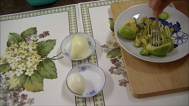 САЛАТ ИЗ АВОКАДО. МОЯ КУХНЯ