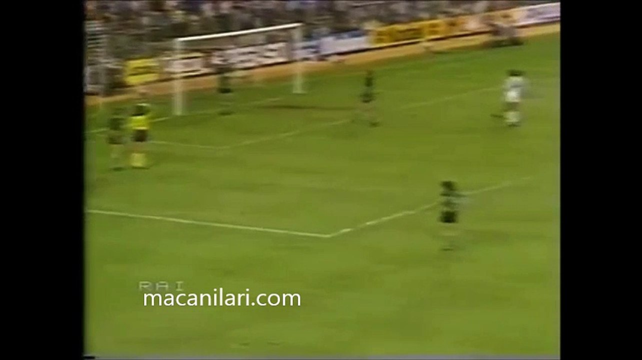 19.09.1984 - 1984-1985 European Champion Clubs' Cup 1st Round 1st Leg Real Madrid 5-0 FC Wacker Innsbruck