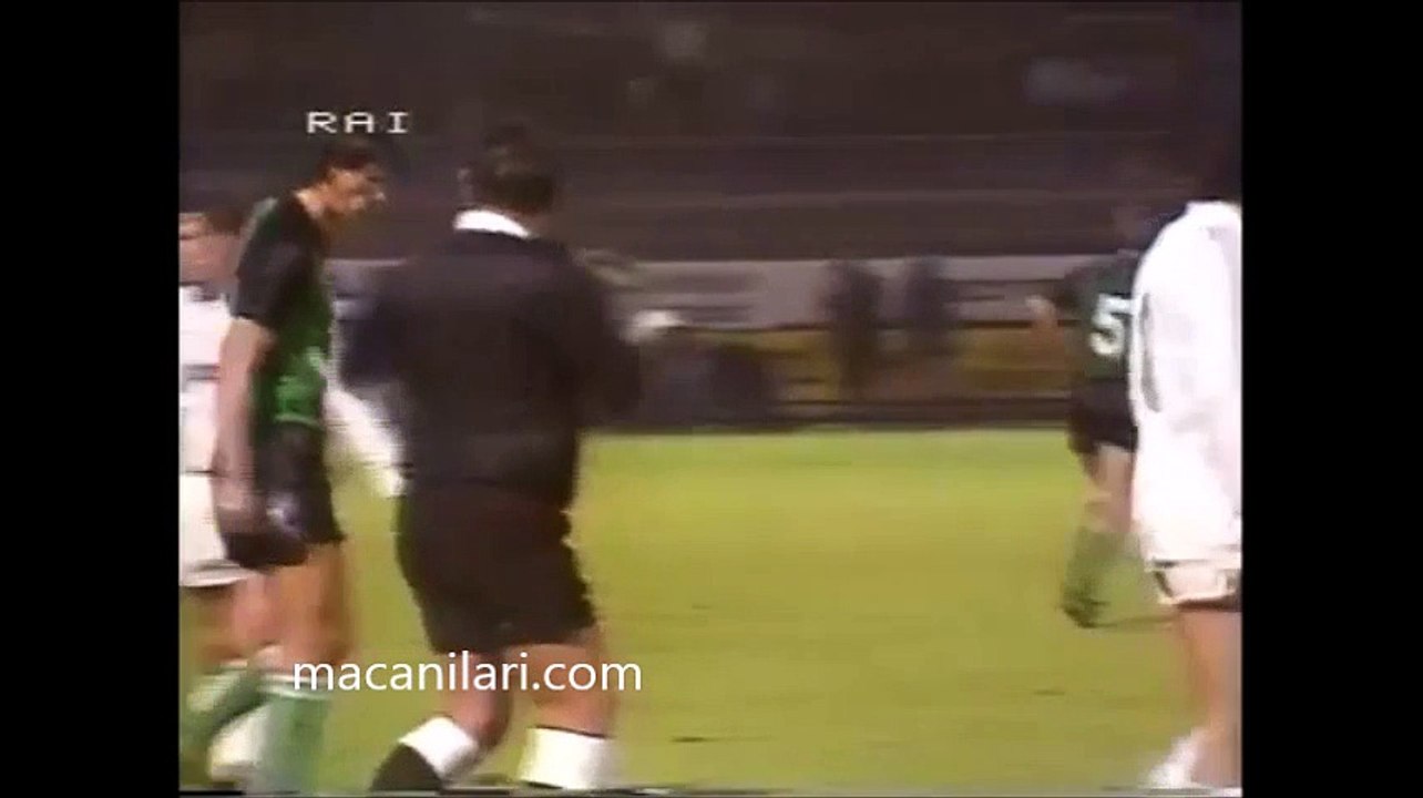 03.10.1984 - 1984-1985 European Champion Clubs' Cup 1st Round 2nd Leg FC Wacker Innsbruck 2-0 Real Madrid