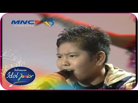 TOPER - Sahabat (Peterpan) - Spektakuler Show 2 - Indonesian Idol Junior
