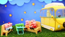Peppa Pig Campervan with George Pig and Daddy Pig at their Peek N Surprise Playhouse