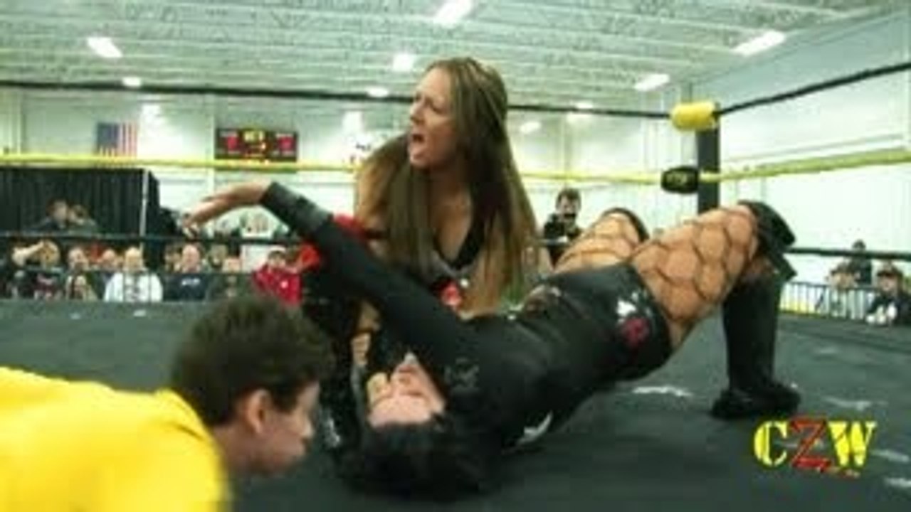 WSU [Free Match] Jessicka Havok vs. Nevaeh - CZ...