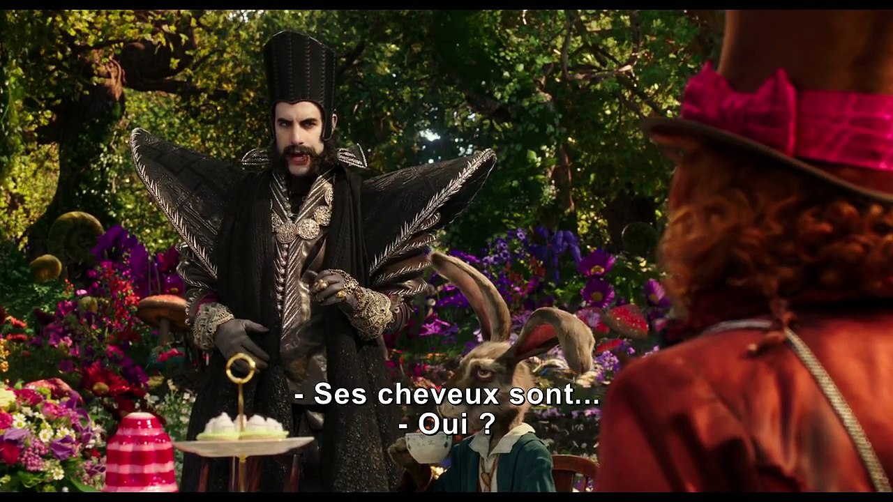 Alice de lAutre Côté du Miroir Spot Musique White Rabbit par P!nk Disney Officiel