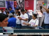 Perú: denuncian a César Acuña de regalar dinero durante su campaña
