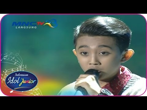 RIAN - SAAT TERAKHIR (Setia Band) - Spektakuler Show 1 - Indonesian Idol Junior