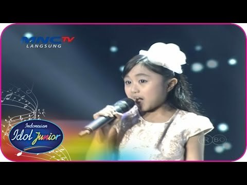 CYRA - AKU DAN BINTANG (Peterpan) - Spektakuler Show 1 - Indonesian Idol Junior