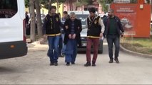 Adana - Cinayet Zanlısı Gizlendiği Evde Şafak Operasyonuyla Yakalandı