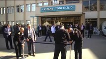 Başbakan Davutoğlu, Numune Hastanesi'ndeki Yaralıları Ziyaret Etti