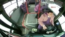 Erzincan - Otobüs Şoförü, Kalp Krizi Geçiren Yolcunun Hayatını Kurtardı