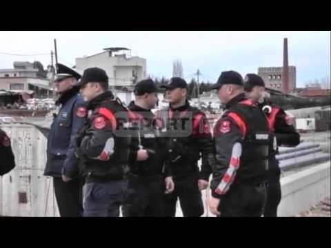 Report TV - Unaza e Madhe, romët përplasen me policinë për shembjen e 9 banesave