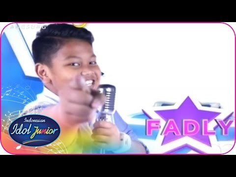FADLY - KERETA MALAM (Rhoma Irama) - Top 15 Show - Indonesian Idol Junior