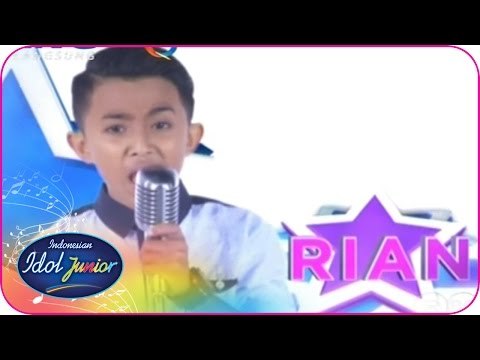 RIAN - ZAMRUD KHATULISTIWA (Chrisye) - Top 15 Show - Indonesian Idol Junior