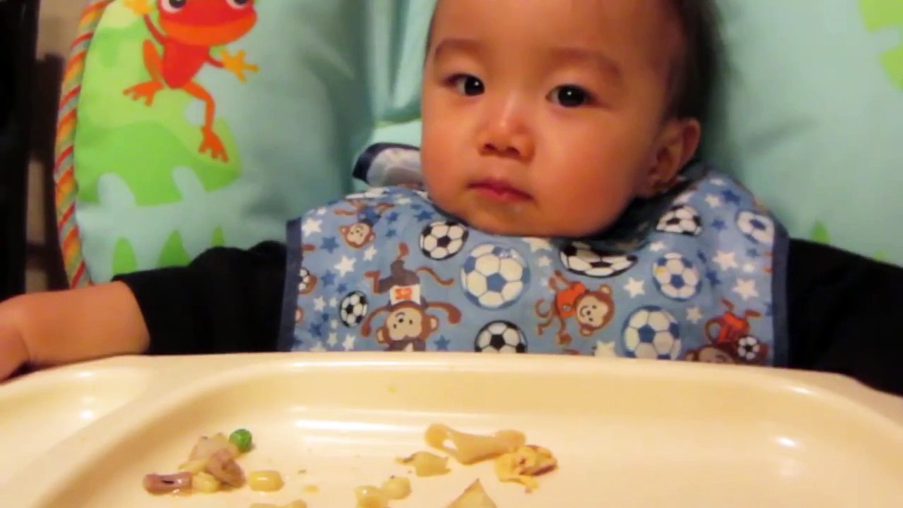 Baby Eats Food Like Ninja!