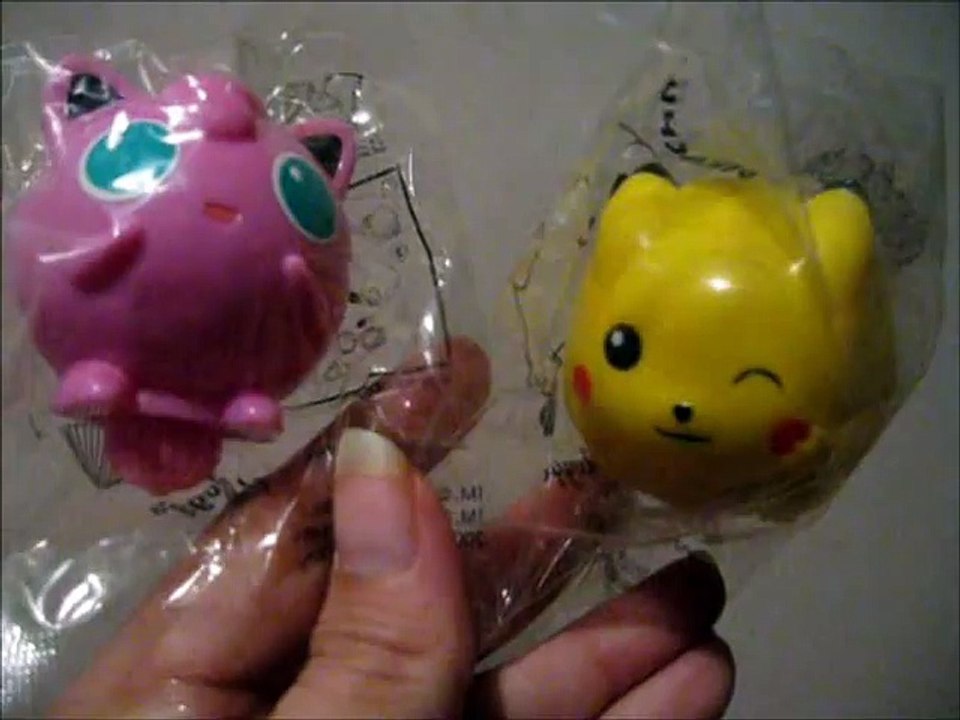 Pokemon tops from Kellogg's cereal boxes (how to use)(1)