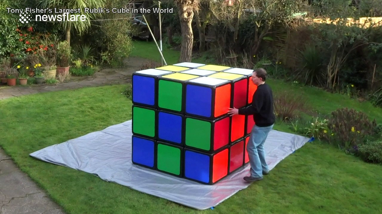 World's largest Rubik's Cube - video Dailymotion