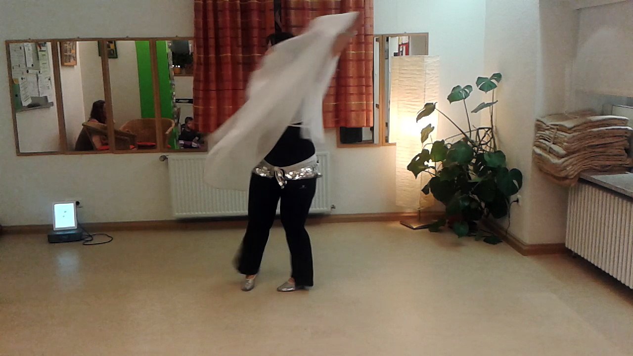 Choreo Schleier Isyankar KURZ vorn (Version 1)