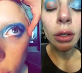 LADY GAGA PLEURE AVEC MAQUILLAGE-HOMMAGE DAVID BOWIE