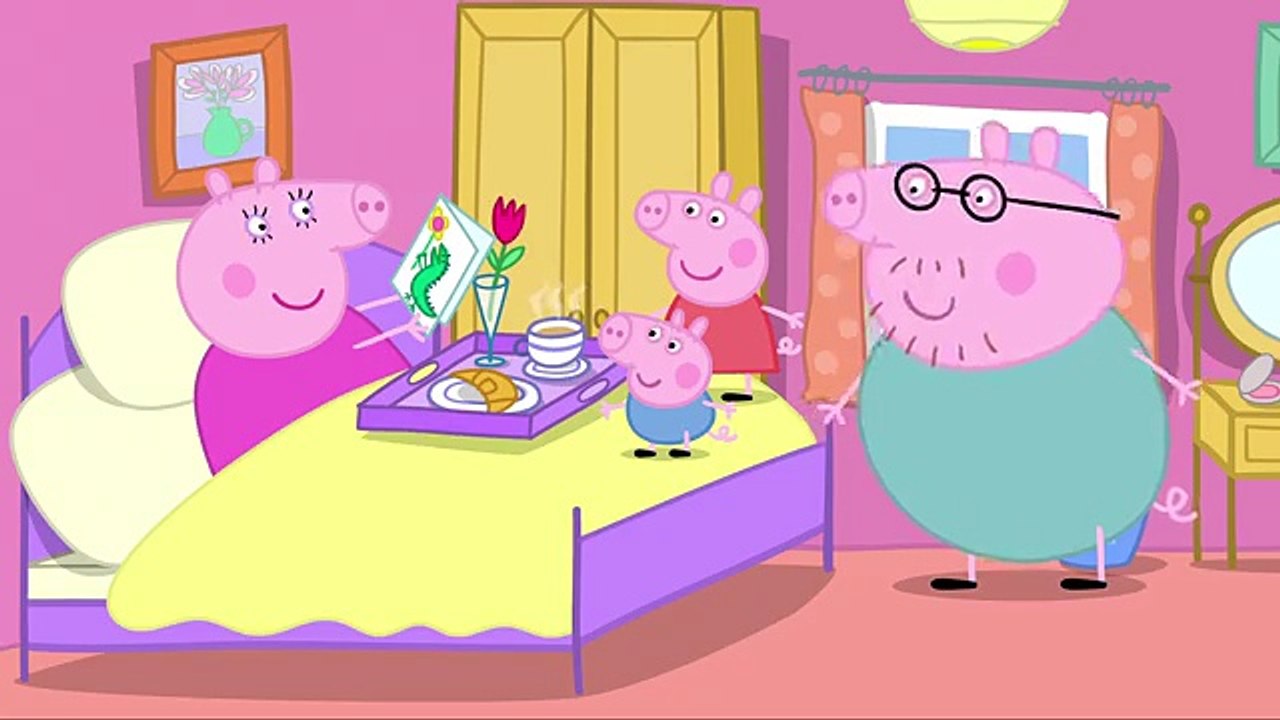 Peppa Pig Bakes A Cake